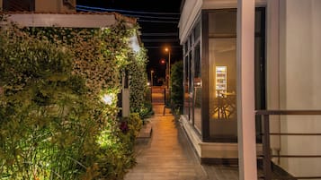 Quầy tiếp tân