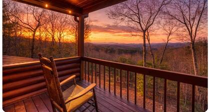 Hidden Hills, Cabin for Family Getaway with Mountain Views! - Hot Tub and Wifi