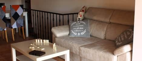 TV, DVD player, music library, stereo