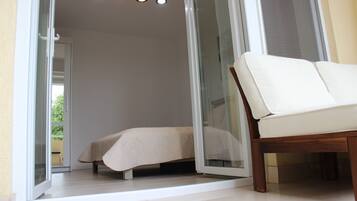 1 bedroom, desk, iron/ironing board, free WiFi