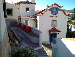 Property grounds - Azenhas do Mar Village - Holiday Rentals (Colares)