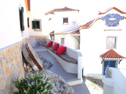 Azenhas do Mar Village - Holiday Rentals