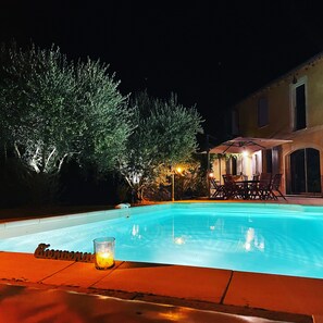Outdoor pool - Private swimming pool /Fully equipped villa/Quiet /Magnificent view Mont-Ventoux (Malemort du comtat)