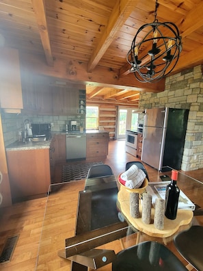 Fridge, microwave, oven, stovetop - Your Home Away From Home (Perth)