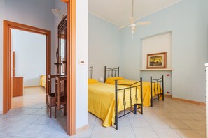 3 quartos, ferros/tábuas de passar roupa