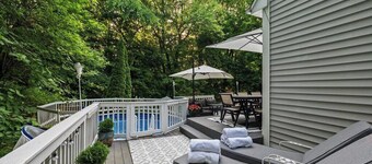 Private hidden gem walking distance to town, restaurants, and shopping!