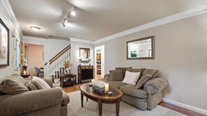 TV connectée, chaîne hi-fi, écrans d'ordinateur