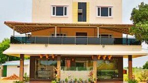 Unclassified image, 3 of 10, button - HOTEL SKTC GRAND PALACE (Tirukoilur)