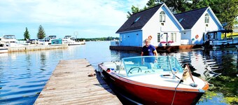 The Ledges Resort and Marina, Sparrow