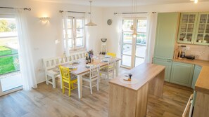 Dining - Anima Calma - family villa surrounded with vineyards and olive groves (Marcana)