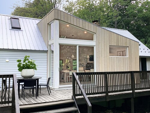 Contemporary Cottage less than an hour from NYC!