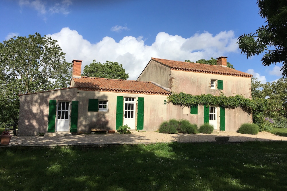 Maison à 10 km de la mer et à la Campagne - 6 Couchages