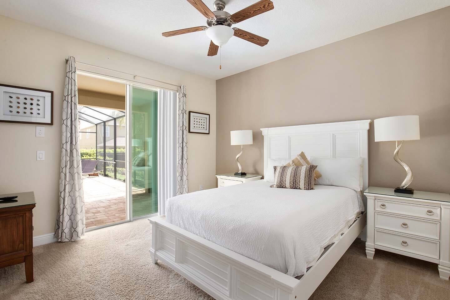 9 bedrooms, in-room safe, desk, iron/ironing board