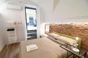 1 Schlafzimmer, Reisekinderbett, kostenloses WLAN, Bettwäsche