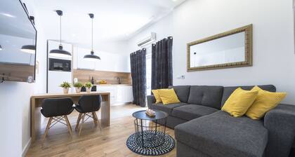 Apartment Central1-Terrace&Private Free Parking