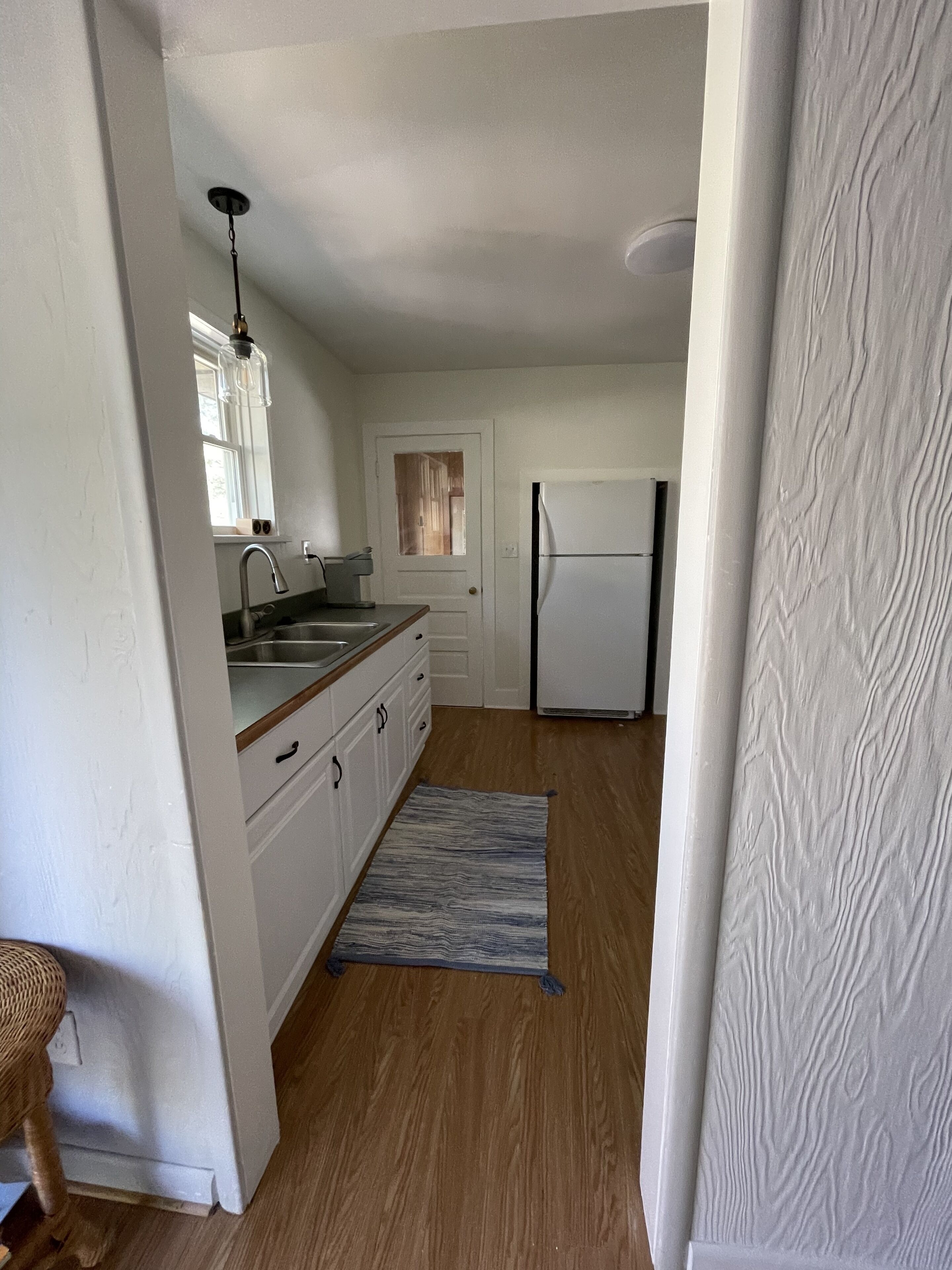 Freshly Renovated  Ranch Close to Town and Ready for Summer Fun!