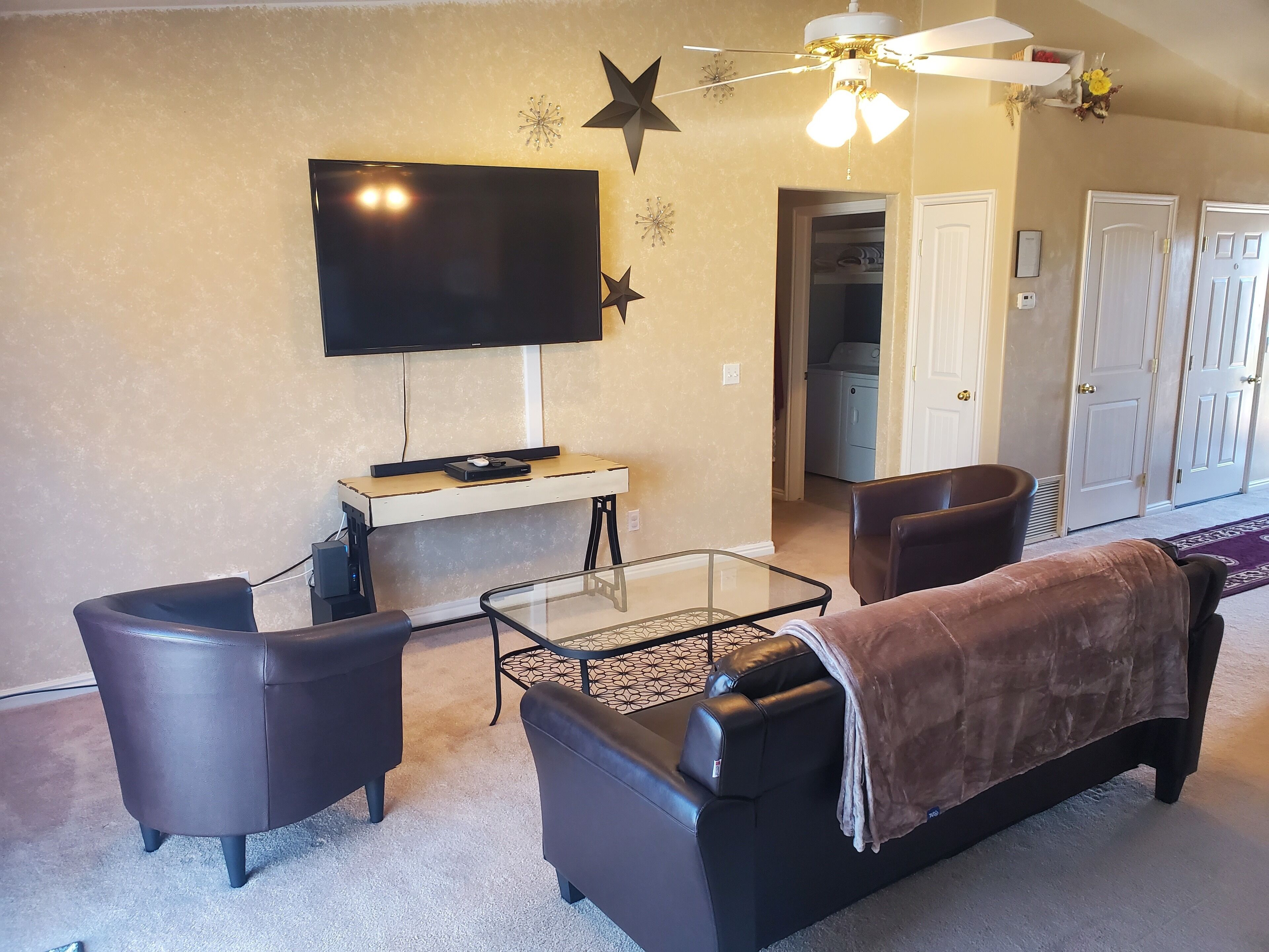 Televisie en een tafeltennistafel