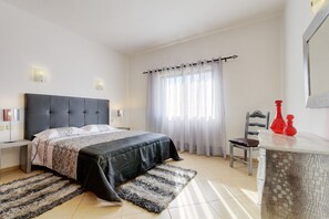 3 Schlafzimmer, Zimmersafe, Bügeleisen/Bügelbrett, kostenloses WLAN
