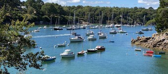 Maison Port Manech à 400 m de la plage, cale Pouldon à 100m, petite vue rivière