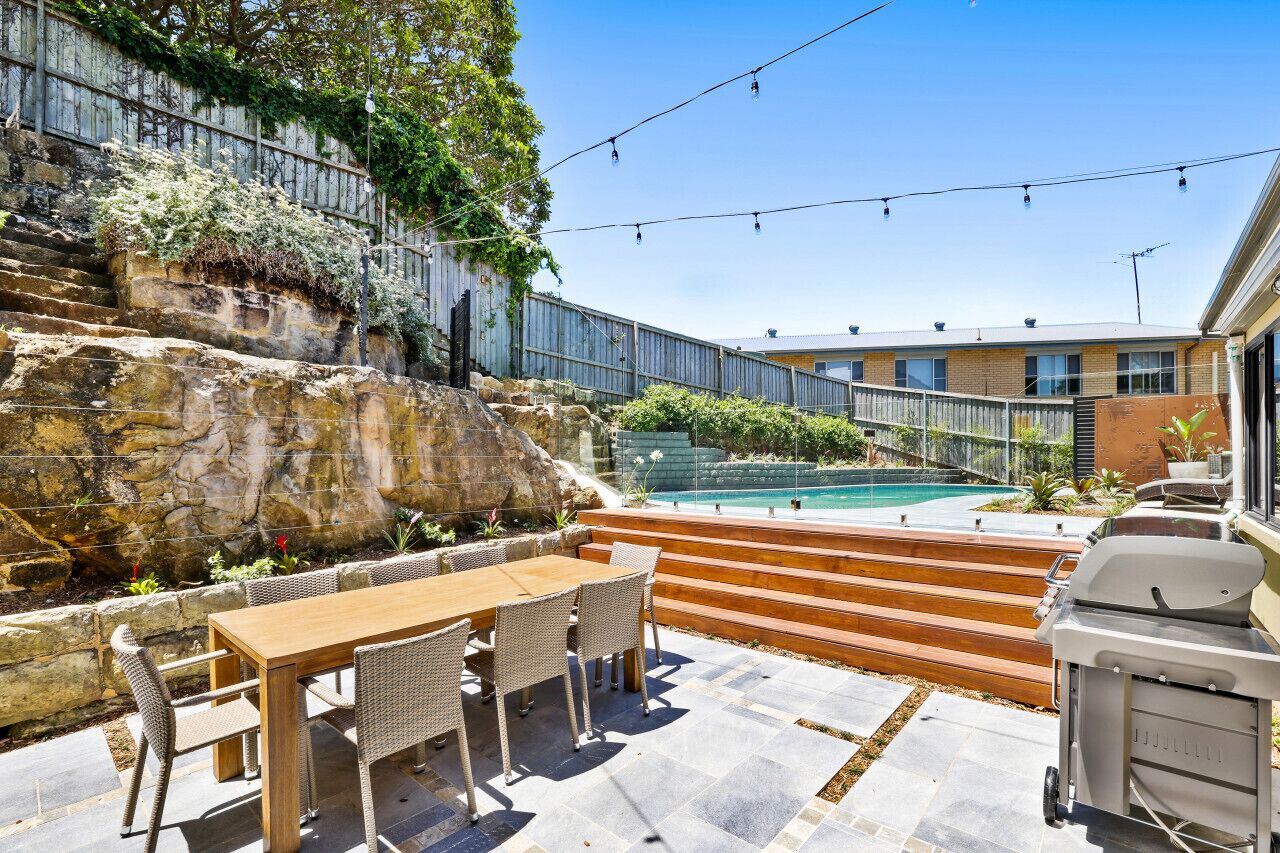 Central Beach House - Pool