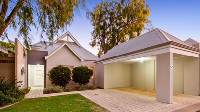 FiftyTwo @ Cape View is the perfect family or couples getaway accommodation
