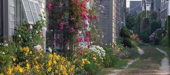 Private Beach Cottage in Historic Sconset!