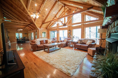 Lake Living at its finest!