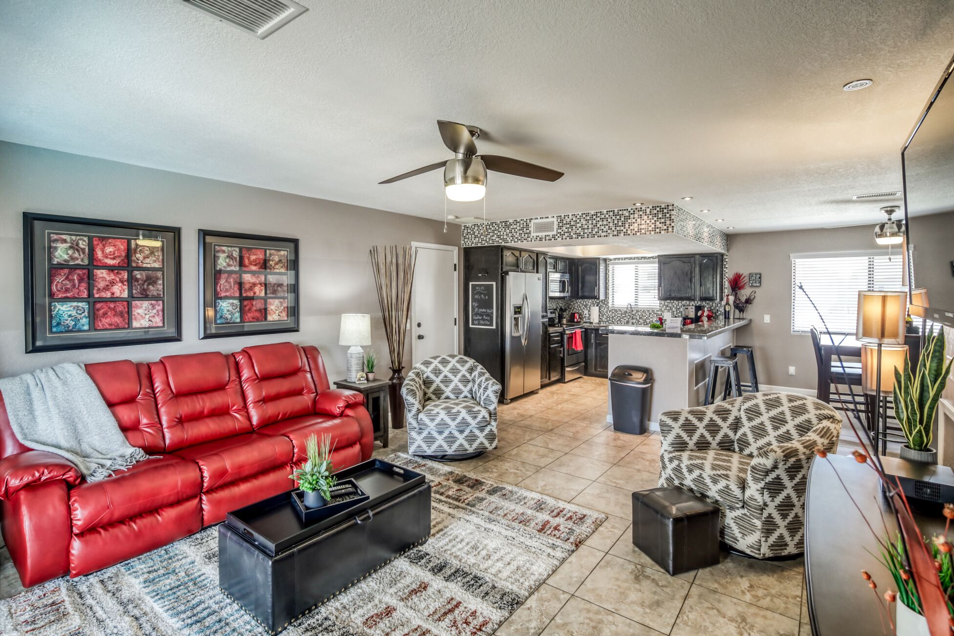 Private HEATED POOL at the Wine Time Villa!