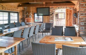 Dining - Awesome home in Gubin with sauna (Gubin)