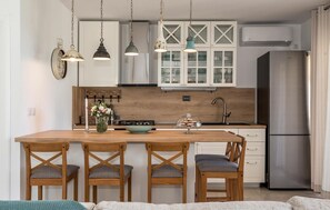 Kühlschrank, Ofen, Herdplatte, Geschirrspüler