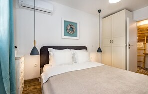 4 chambres, lit parapluie, Wi-Fi gratuit, draps fournis
