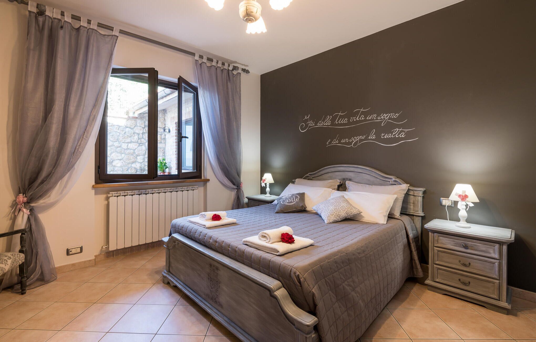 2 slaapkamers, reisbedje, gratis wifi, beddengoed