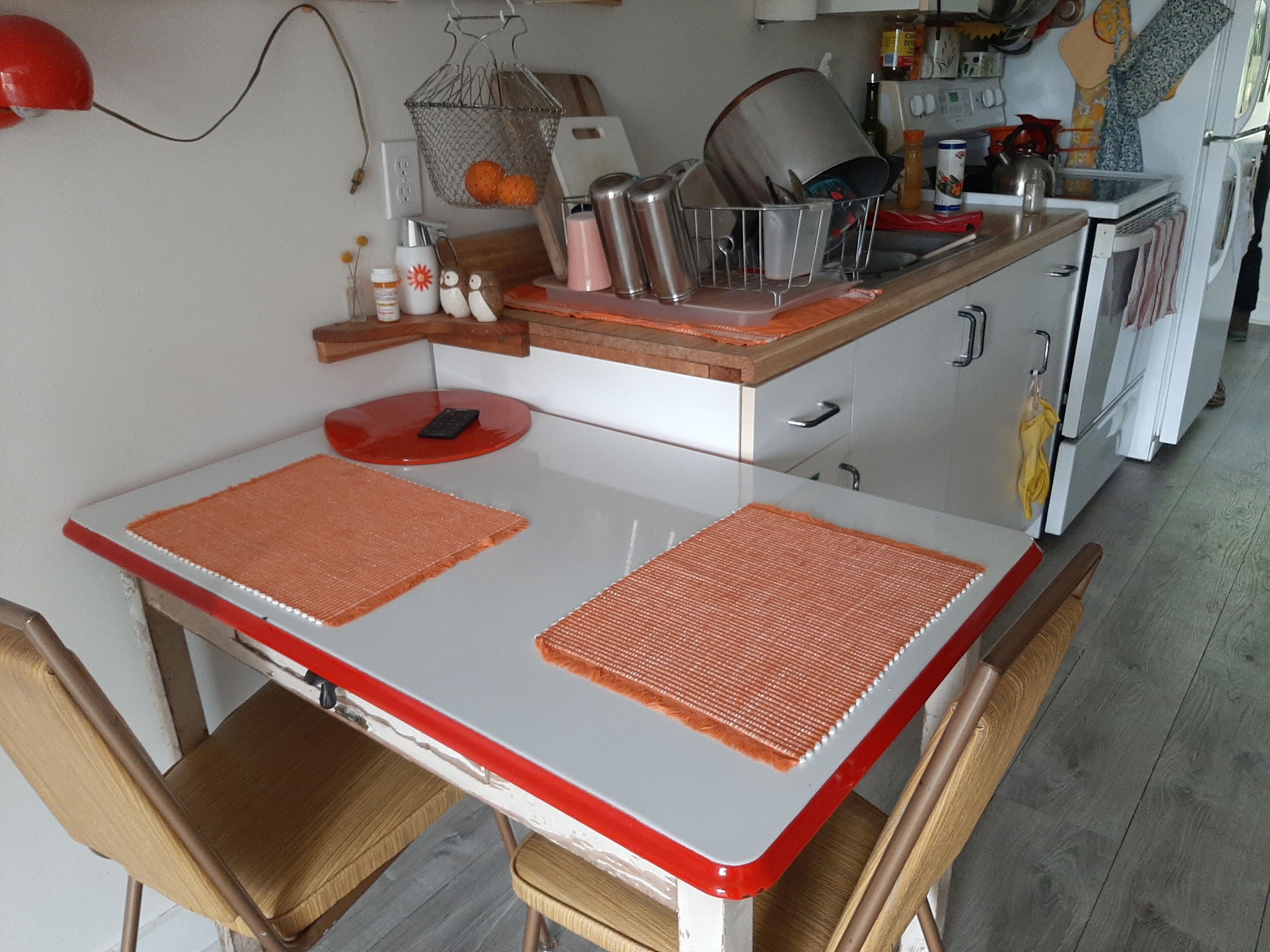 Camden Sunset Haven Deck, private entrance queen bed. Summer hideaway