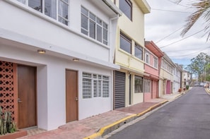 Exterior - Modern Sabana Duplex 1BDR (San José)