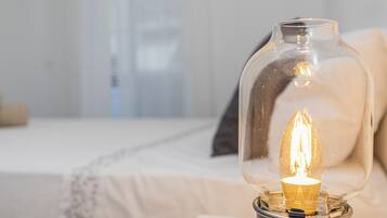 1 bedroom, desk, free WiFi, bed sheets