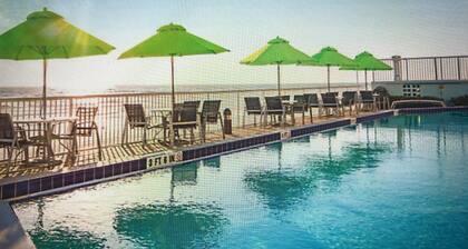 Beautiful view of Daytona Beach - SeaBreeze Resort