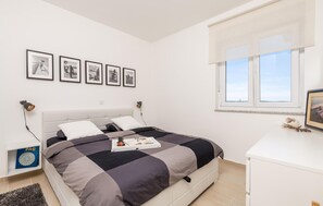 2 bedrooms, free WiFi, bed sheets