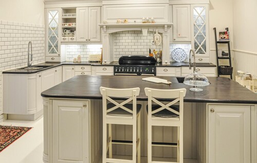 Nice home in Segmon with kitchen