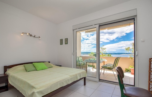 2 habitaciones, wifi gratis y ropa de cama 
