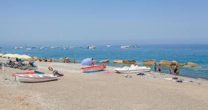 2 bedroom beautiful home in Sinagra