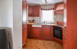 Kühlschrank, Ofen, Herdplatte, Geschirrspüler