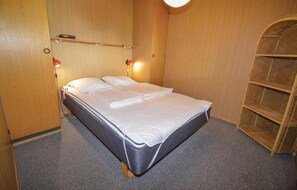 3 bedrooms, travel cot, free WiFi
