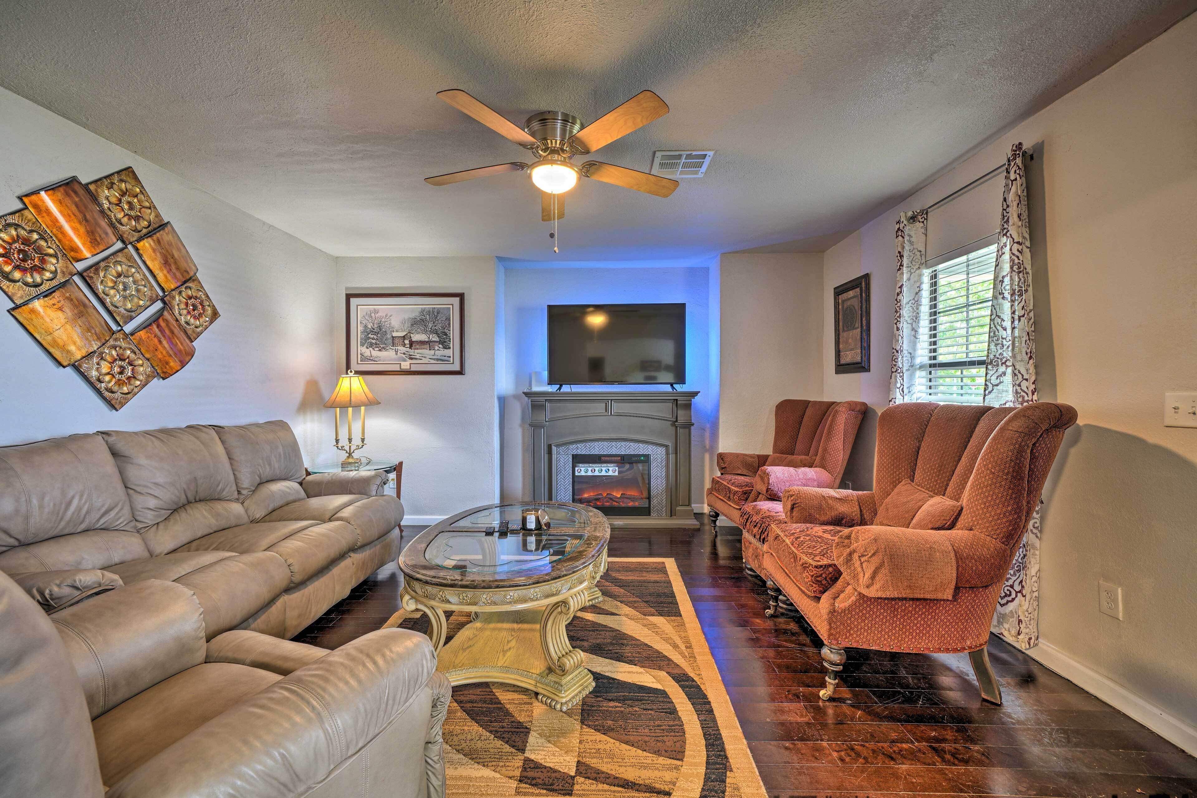 OKC Home w/ Fenced-In Backyard & Pool Table