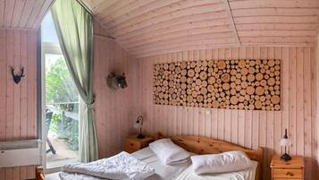 2 bedrooms, free WiFi, bed sheets