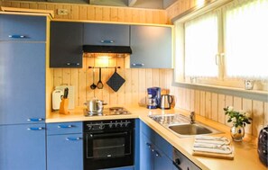 Kühlschrank, Herdplatte, Geschirrspüler