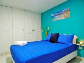 3 Schlafzimmer, Schreibtisch, Bügeleisen/Bügelbrett, kostenloses WLAN