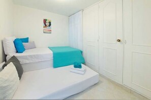 3 Schlafzimmer, Bügeleisen/Bügelbrett, kostenloses WLAN, Bettwäsche