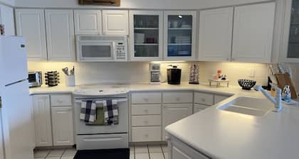 Charming Lakefront Condo at Bernard's Landing, only steps from the shore!