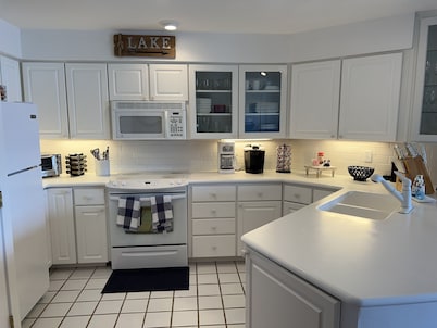 Charming Lakefront Condo at Bernard's Landing, only steps from the shore!