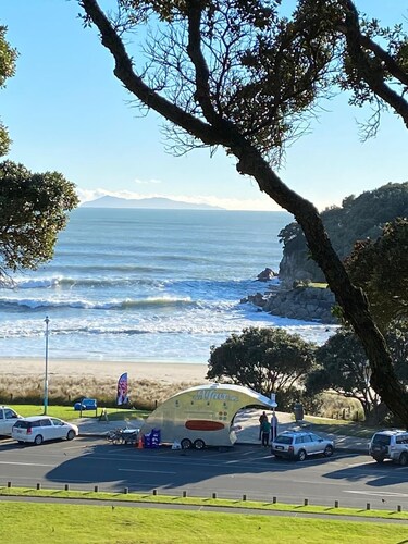 Coastal Studio - 1 minute to Town and Beach